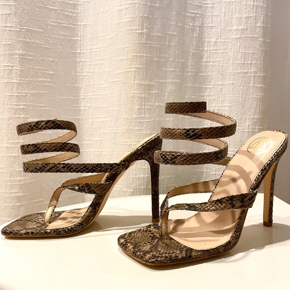 Missguided Snakeskin Wrap Around Square Toe Sandal Heels Womens size 8/EU 39